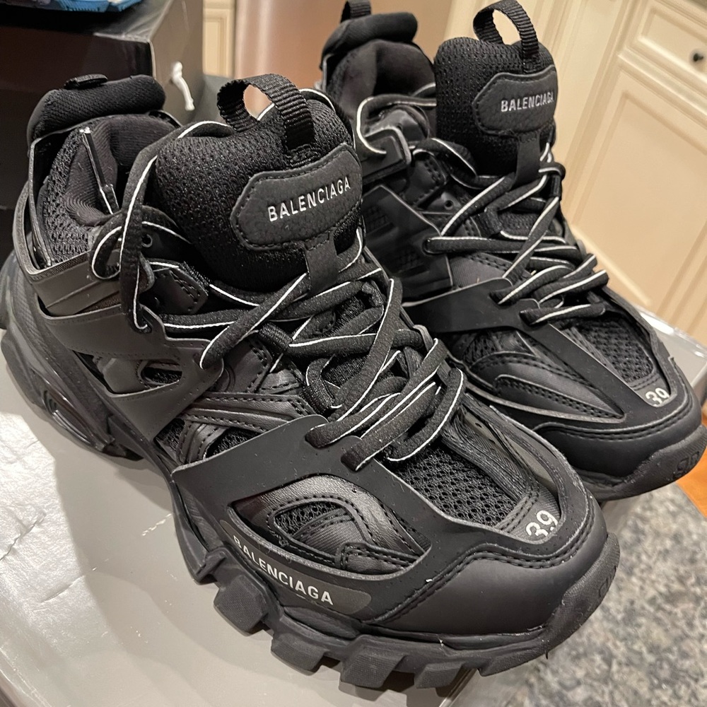 Black Balenciaga
